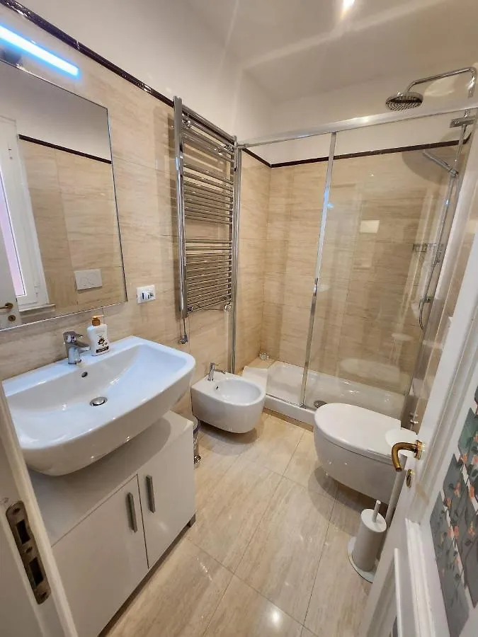Monolocale Suite Con Terrazzino Rome Apartment
